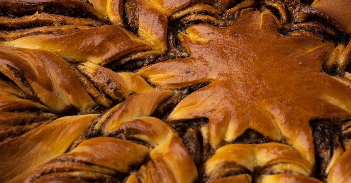 Accueil 18 découvrez notre délicieuse brioche parisienne, moelleuse et gourmande, parfaite pour un petit-déjeuner ou une pause sucrée à la française.